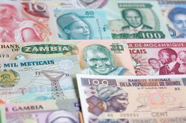 Renkli Afrika banknotlar çeşitli