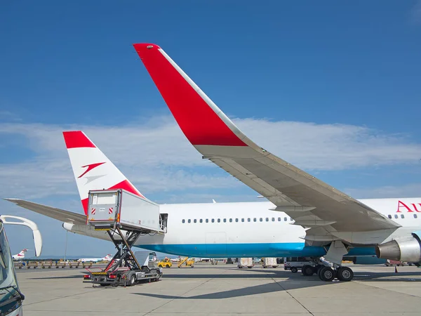 Viena Austria Julio 2015 Austrian Airlines 319 Prepara Para Despegar — Foto de Stock