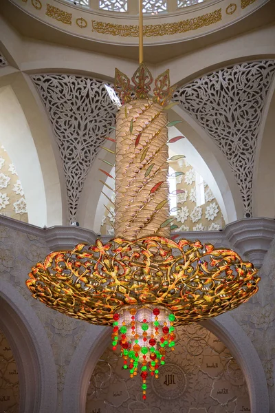 Abu Dhabi Emiratos Árabes Unidos Octubre 2017 Interior Mezquita Sheikh —  Fotos de Stock