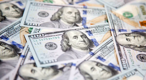Bize 100 Dolarlık Banknot Toplama — Stok fotoğraf