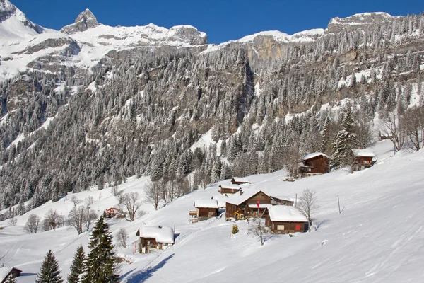 Φιλόξενα Σπίτια Ελβετικά Άλπεις Χειμώνα Ελβετία — Φωτογραφία Αρχείου