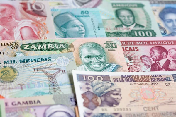 Renkli Afrika banknotlar çeşitli