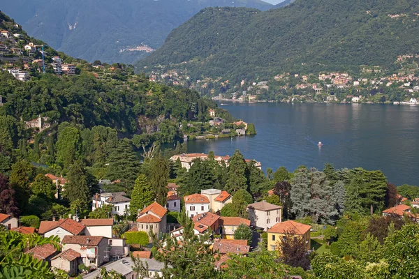 Панорамный Вид Город Черноббио Озеро Комо Италия — стоковое фото