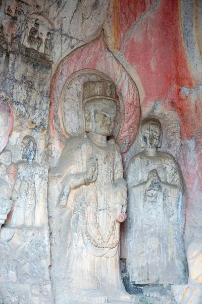 Famosas Grutas Longmen Estátuas Buda Bodhisattvas Esculpidas Rocha Monólito Perto — Fotografia de Stock