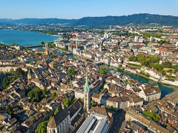 Letecký Pohled Řeku Limmat Slavné Curyšské Kostely — Stock fotografie