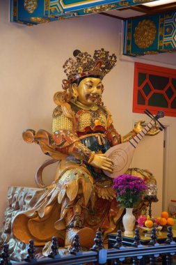 Lantau Adası 'ndaki Po Lin Manastırı' nın içinde.)