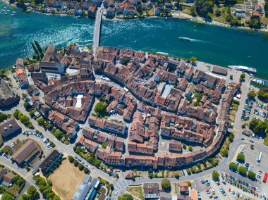 İsviçre, Shaffhausen yakınlarındaki Stein-Am-Rhein ortaçağ şehrinin hava manzarası