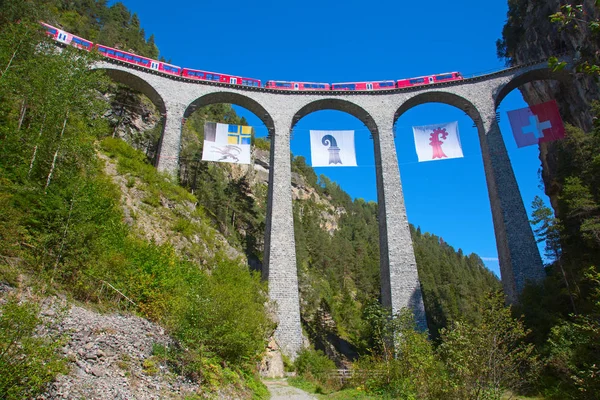 Διάσημος Landwasser Viaduct Γύρω Από Την Πόλη Filisur Στην Swiss — Φωτογραφία Αρχείου