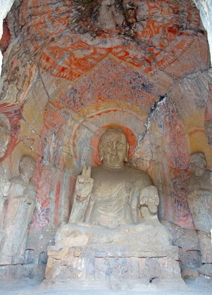 Famosas Grutas Longmen Estatuas Buda Bodhisattvas Talladas Roca Monolito Cerca —  Fotos de Stock