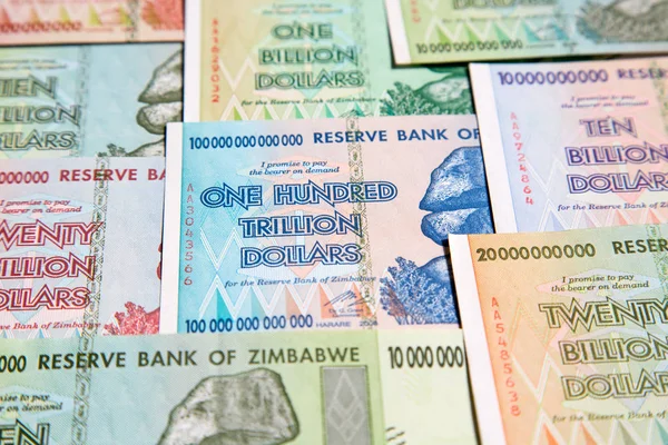 Банкноты Зимбабве После Гиперинфляции — стоковое фото