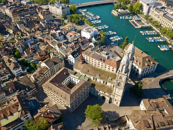 Vue Aérienne Rivière Limmat Des Célèbres Églises Zurich — Photo