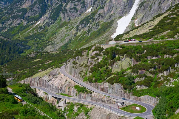 Серпантинная Дорога Соединяет Альпийские Перевалы Фурка Гримсель — стоковое фото