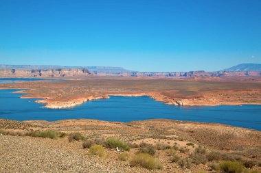 Sayfa, Arizona yakınındaki ünlü Lake Powell (Glenn Kanyonu)