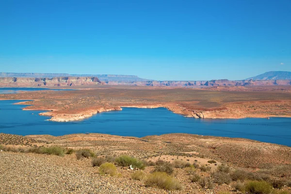 Sayfa, Arizona yakınındaki ünlü Lake Powell (Glenn Kanyonu)