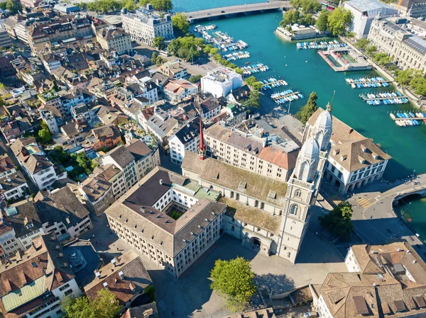 Letecký Pohled Řeku Limmat Slavné Curyšské Kostely — Stock fotografie