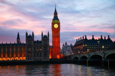Londra. Big ben Saat Kulesi.