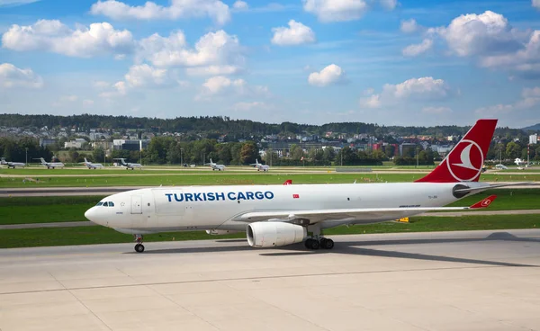 Zurich airport — Stock Photo, Image