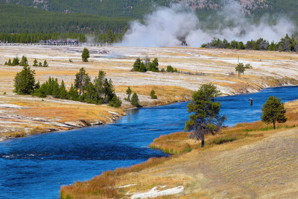 Black sands geyser basin
