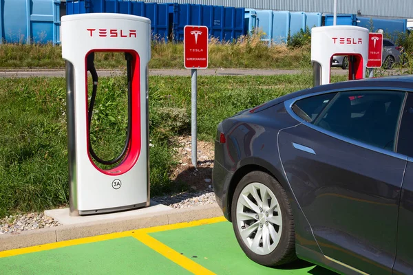 Tesla supercharger — Stok fotoğraf