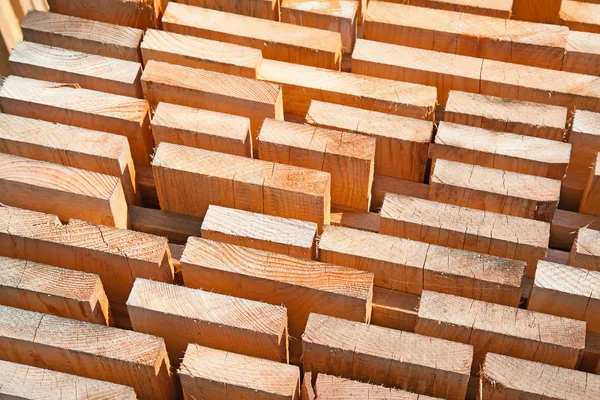 Verse houten hengsten — Stockfoto