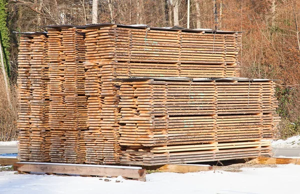 Pernos de madera fresca —  Fotos de Stock