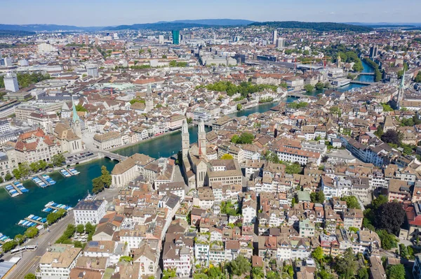 Letecký Pohled Řeku Limmat Slavné Curyšské Kostely Curych Důležité Finanční — Stock fotografie