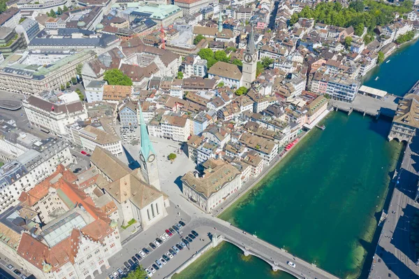 Flygfoto Över Limmat Floden Och Berömda Zürich Kyrkor Zürich Viktigt — Stockfoto