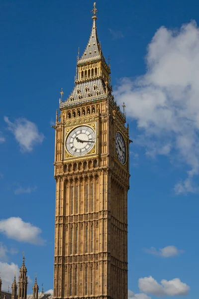 Berömda Big Ben Klocktorn London Storbritannien — Stockfoto