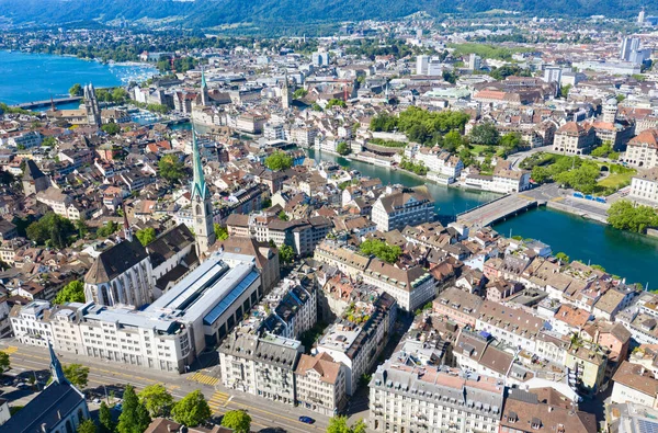 Flygfoto Över Limmat Floden Och Berömda Zürich Kyrkor Zürich Viktigt — Stockfoto