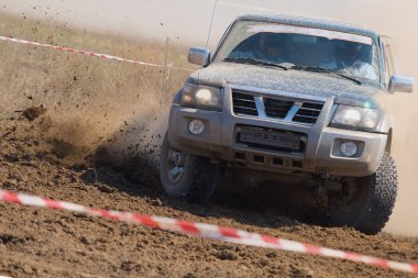 Yol Ralli RAID 4 x 4 jeep sprint yarışı.