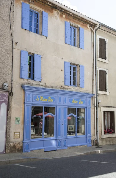 Güney Fransa içinde dükkanı açık — Stok fotoğraf