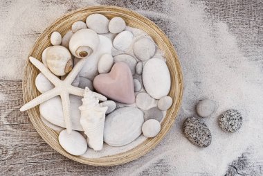 Kalp ile Kıyı Natürmort