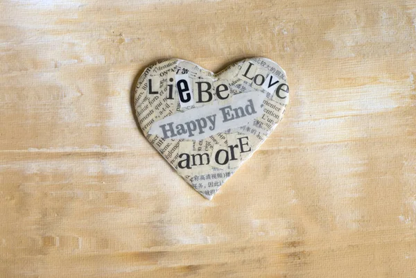 Collage con corazones en chantaje estilo alemán palabra para el amor — Foto de Stock