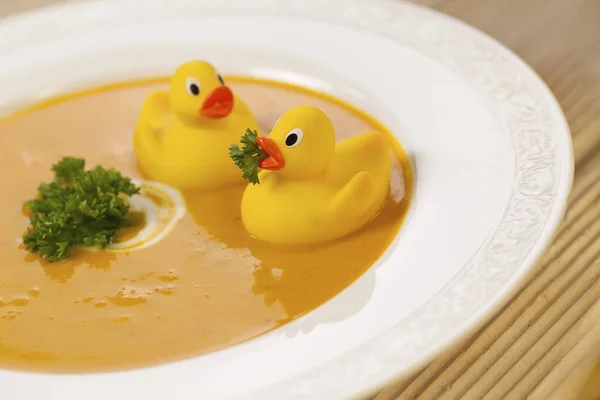 Rustic Pumpkin Soup With Duck — Stock Photo, Image