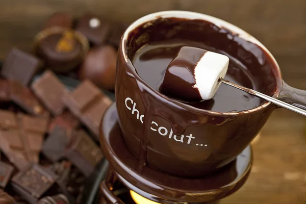 Fondue de chocolate quente de pecado doce — Fotografia de Stock