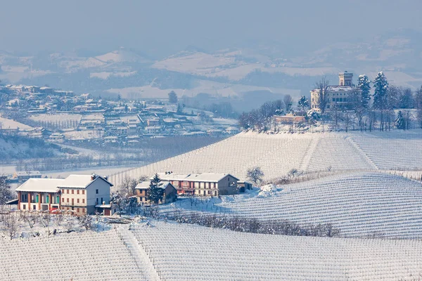 Widok Snowy Wzgórza Winnice Regionu Langhe Piemoncie Północnych Włoszech — Zdjęcie stockowe