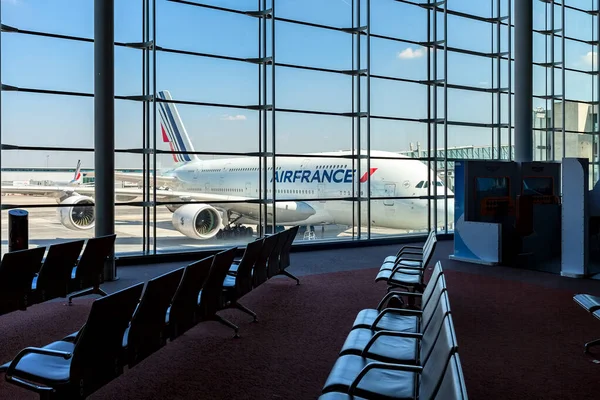 Paris França Julho 2015 Cadeiras Sala Embarque Vazia Avião A380 — Fotografia de Stock