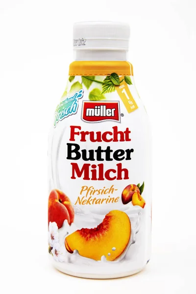 Huettenberg Germany June 2018 Plastic Bottle Mueller Peaches Nectarines Drink — Stock Photo, Image