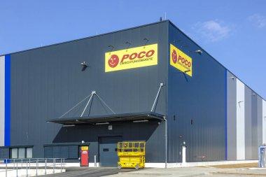 Wetzlar, Almanya - 25 Mart 2018: Poco bir cephe logosuna. Poco bir Alman mobilya İndirimcisi olduğunu.