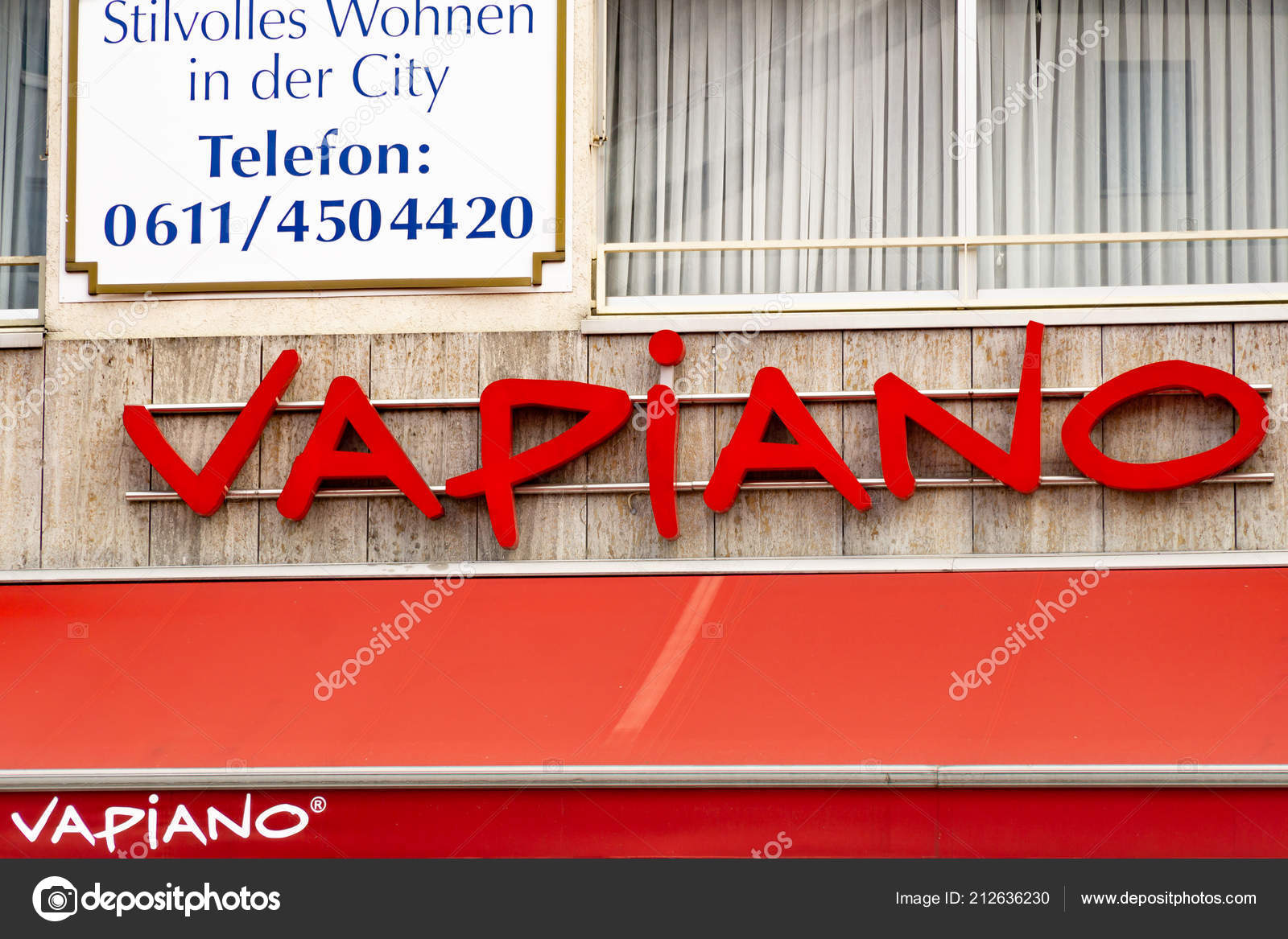 Wiesbaden Germany June 2018 Vapiano Logo Facade Vapiano German