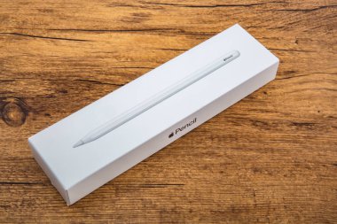 WETZLAR, GERMANY - 2020-07-10: APPLE kalem aksesuarları Apple Inc.. 