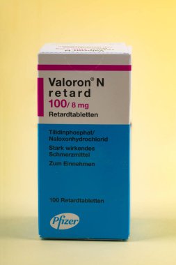 Wetzlar, Almanya 2020-06-11: Valoron N zeka geriliği 100 / 8 mg, opioid grubundan güçlü bir ağrı kesici ve ilaç firması Pfizer 'dan bir opioid antagonisti kombinasyonudur..