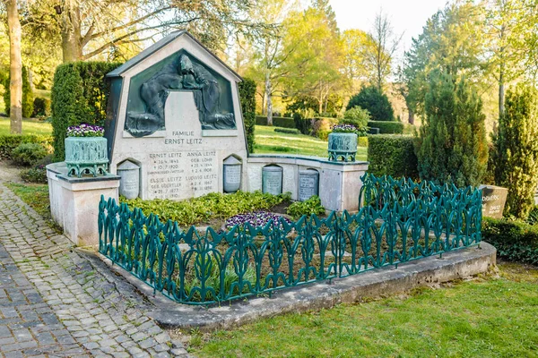 ドイツ Wetzlar 202020 旧墓地のウェッツラーにあるErnst Leitz家の墓 — ストック写真
