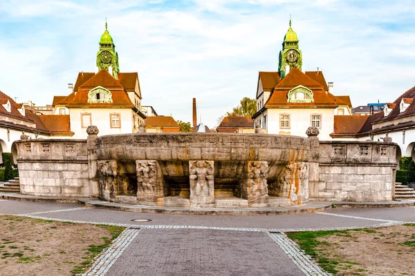 Bad Nauheim Sprudelhof 德国黑森著名的新艺术健康度假地公园 — 图库照片