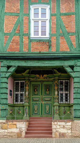 Исторический Вход Дом Декоративной Деревянной Дверью Корбахе Германия — стоковое фото