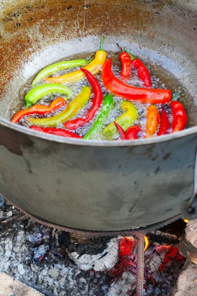 Closeup Frying Red Green Chilies Big Pot Open Fire — Stock Photo, Image