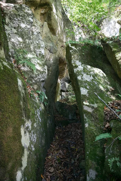 Passage Étroit Entre Deux Roches Foyer Sélectif — Photo