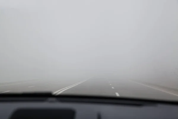 Conduire Voiture Dans Brouillard Dense — Photo