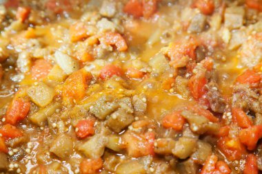 Seçici odaklı sebze yahnisinin kapanışı