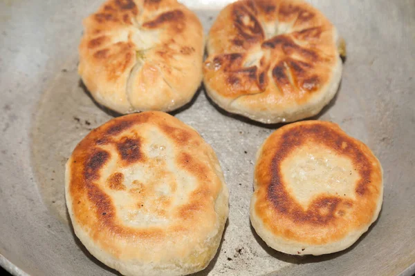 Cuatro Piezas Bhatura Frita Sartén — Foto de Stock